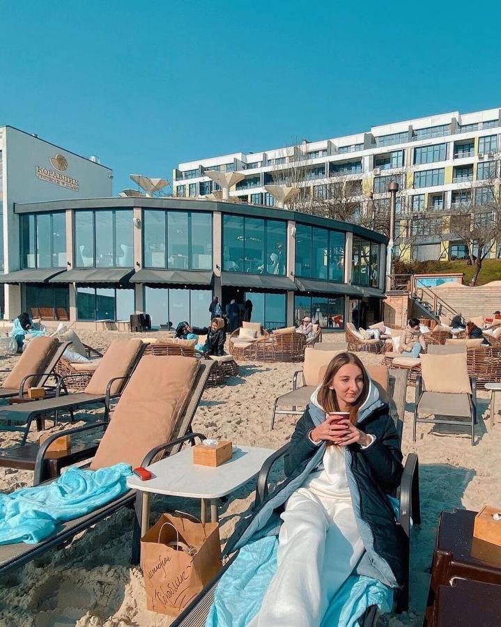 Апартаменты У Моря Magnit Первая Линия Odesa Exterior photo