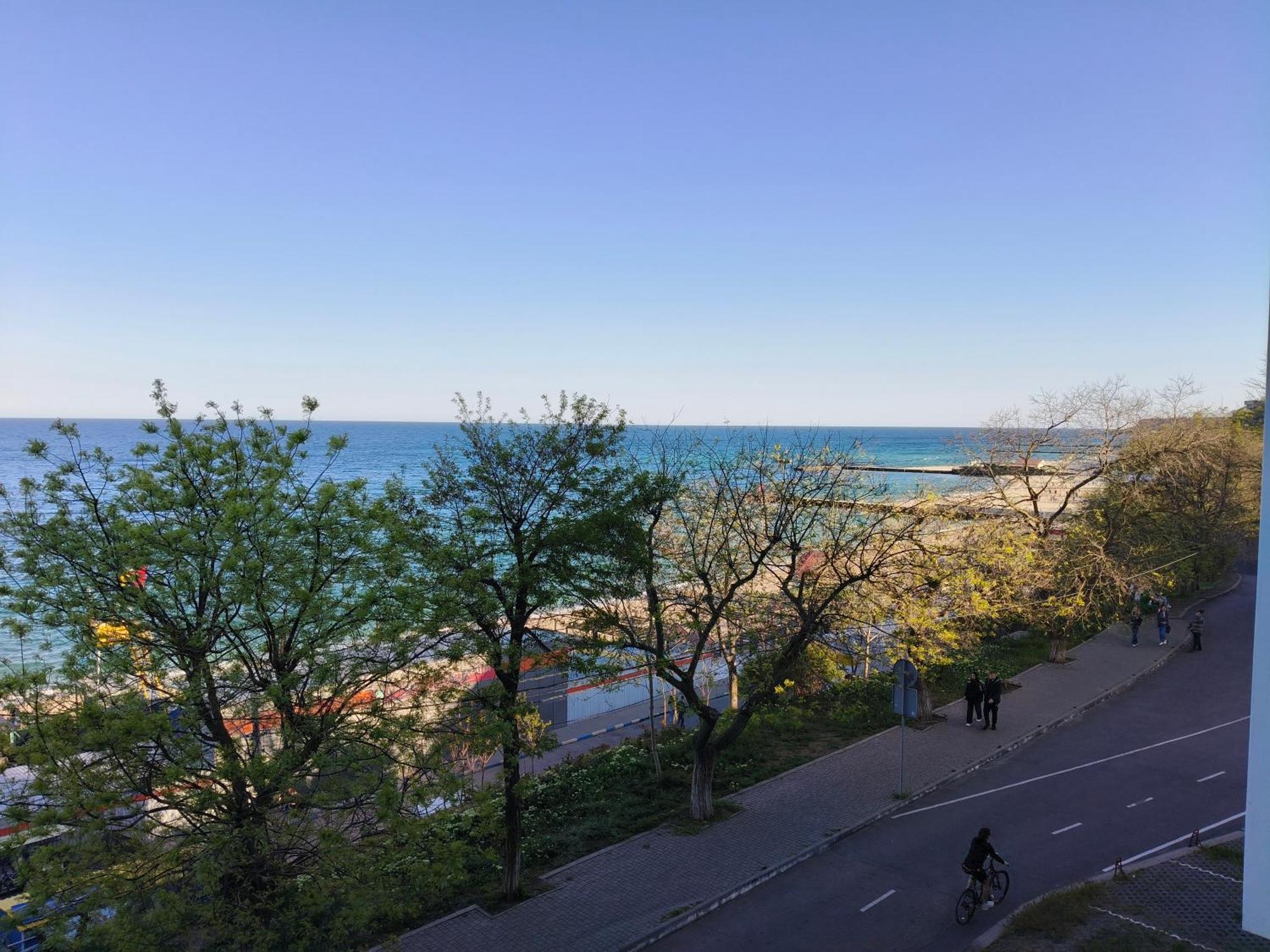 Апартаменты У Моря Magnit Первая Линия Odesa Exterior photo